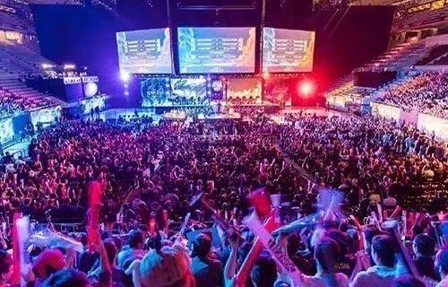 年凭借出色 年凭借出色